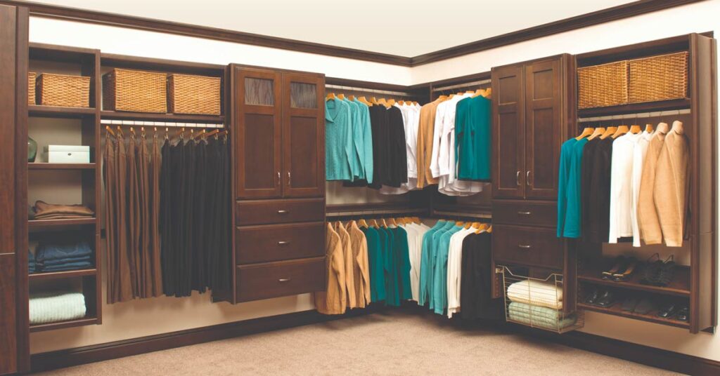 Closet Sign System Thinking of a Custom Closet? 6 Signs You Need One - Seiffert Building ...